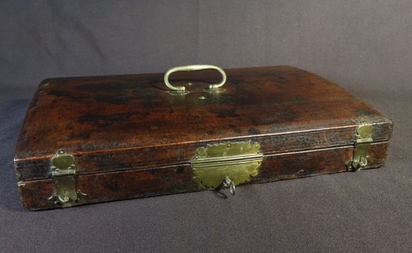 coffret à couverts cuir 1