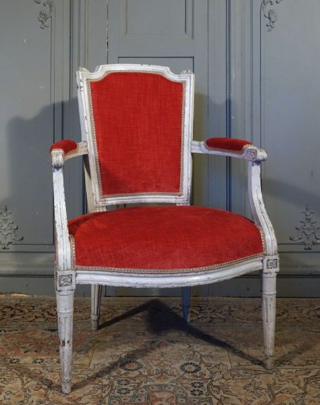 fauteuil Louis XVI tissu rouge 1